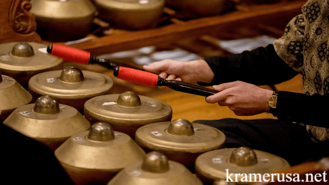 Alat Musik Tradisional yang Masih Bertahan di Industri Musik Modern